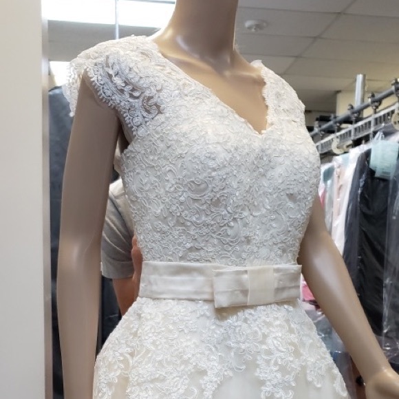 Ivory lace & tulle tea dress size Small - Picture 4 of 10